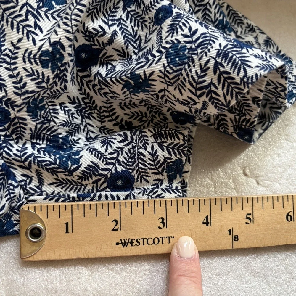 J Crew Factory Chino Shorts Women 2 Blue White Floral Print 100% Cotton 3.5 inch